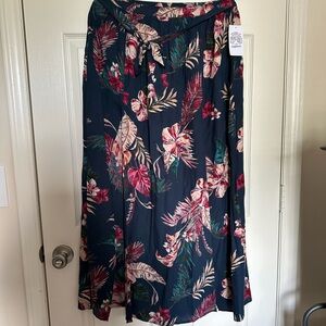 Floral print skirt